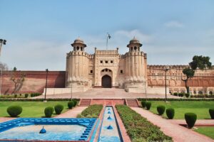 Exploring Lahore: The Heart of Pakistan’s Metro Expansion